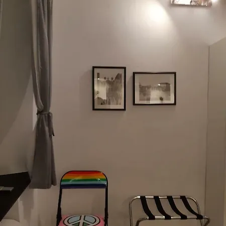 Casa Samba Centro Storico * Генуя